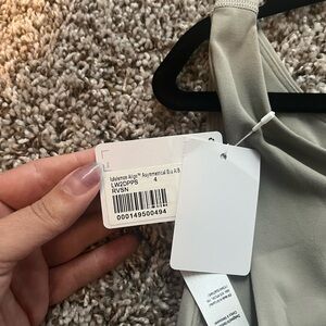 NWT lululemon bra